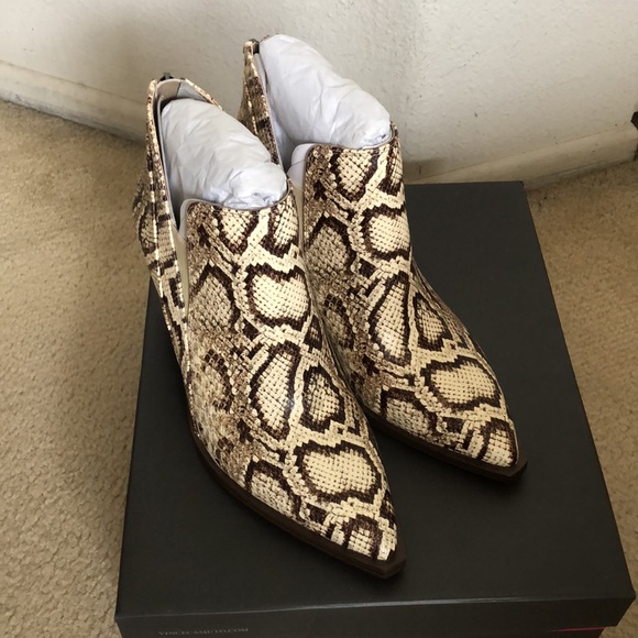 NEW Vince Camuto Gradina Snake Python Booties Boots - Picture 5 of 7